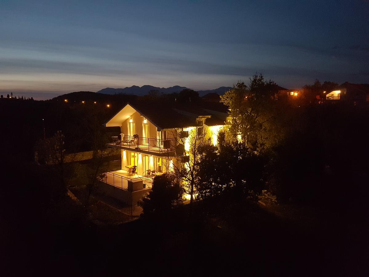 Villa Rolla Tivat Exteriér fotografie